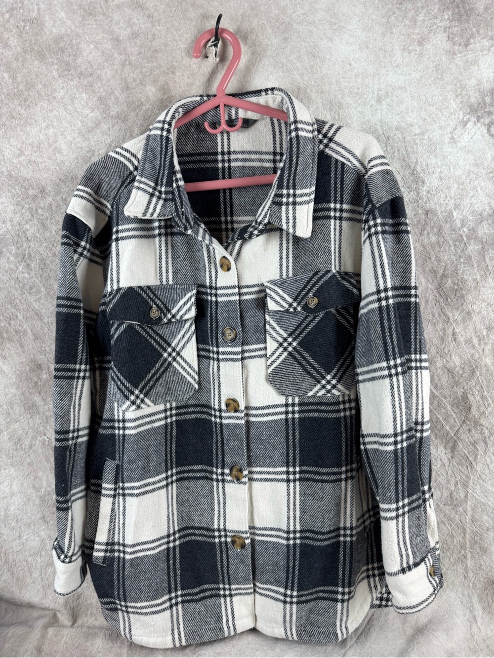 Women's Black & White Plaid Utility Shacket Jacket XXL has pockets